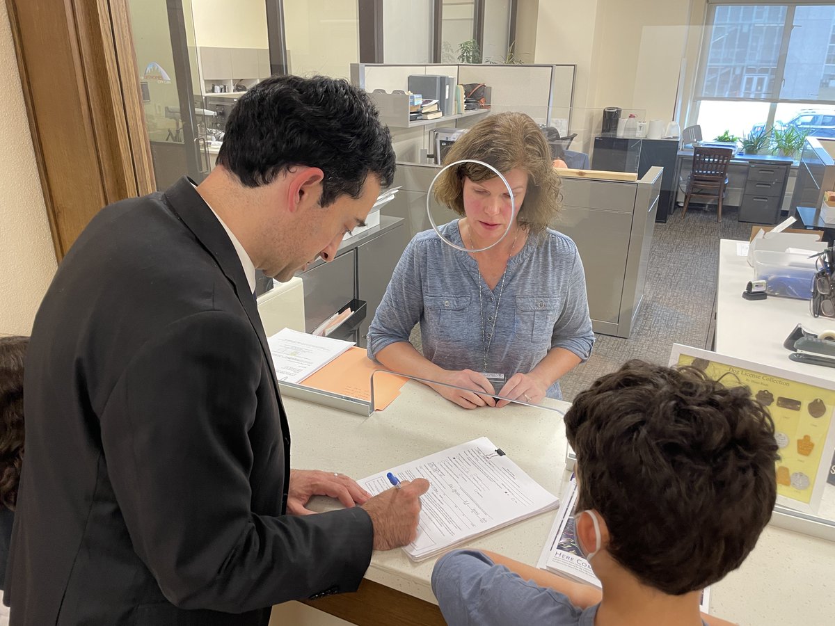 Josh_Mandelbaum's tweet photo. This afternoon, I delivered my paperwork to officially be on the ballot as a candidate for Mayor of Des Moines. I was proud to share this moment with my kids, and I look forward to earning your vote. 71 days till Election Day! https://t.co/Ls6L3ZfKvk