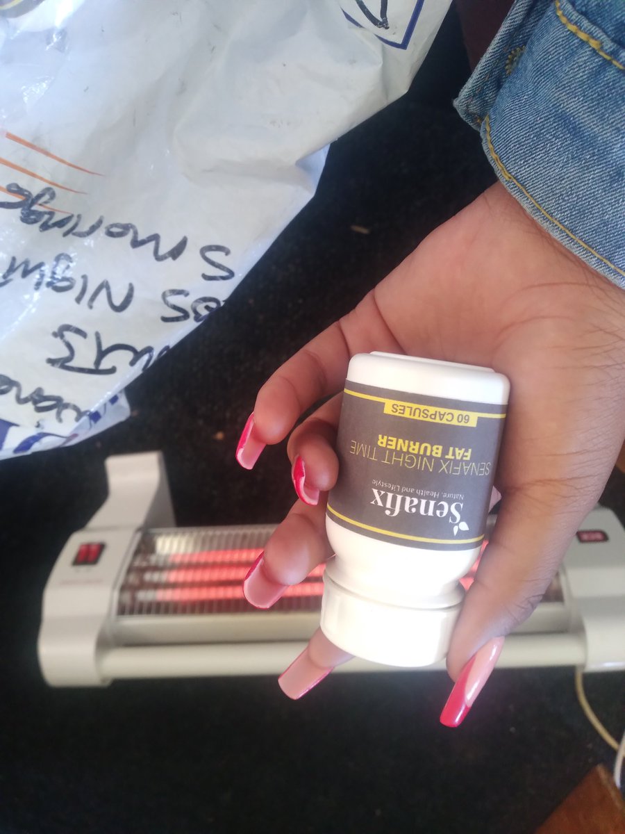 SbonisiweJ's tweet photo. They are readily available 🥰
Get rid of umkhaba with no gym and diet
You can take it with your beverages 🍻🍻
R310 each bottle

0720636280 
#reels 
#joilsfragrances
#Trending 
#SAMA28 https://t.co/TIHcecrtm6