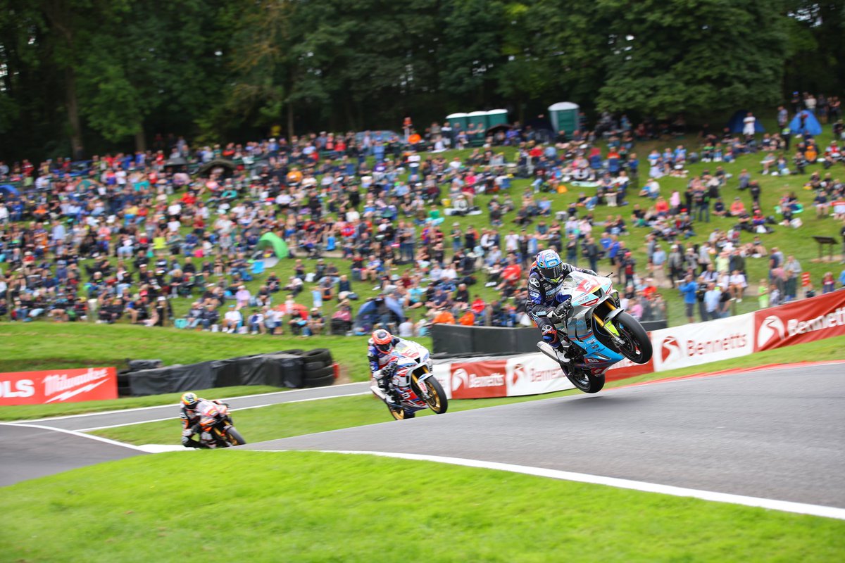 Tim Neave tweet media