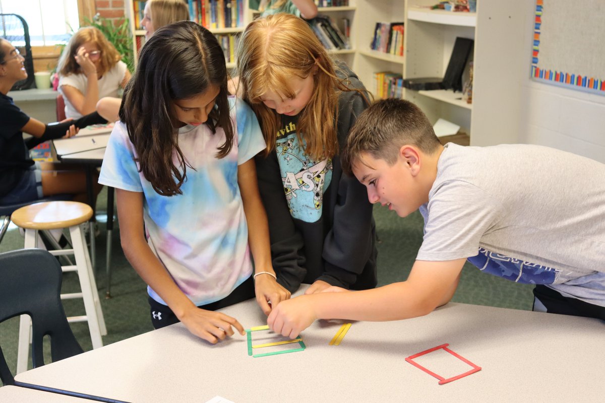 Our Royals returned to #LakeRidgeAcademy today and are back in action! Lower, Middle, and Upper School students wasted no time getting into their class schedules and utilizing our 93-acre campus as they kicked off our first full week of the year.