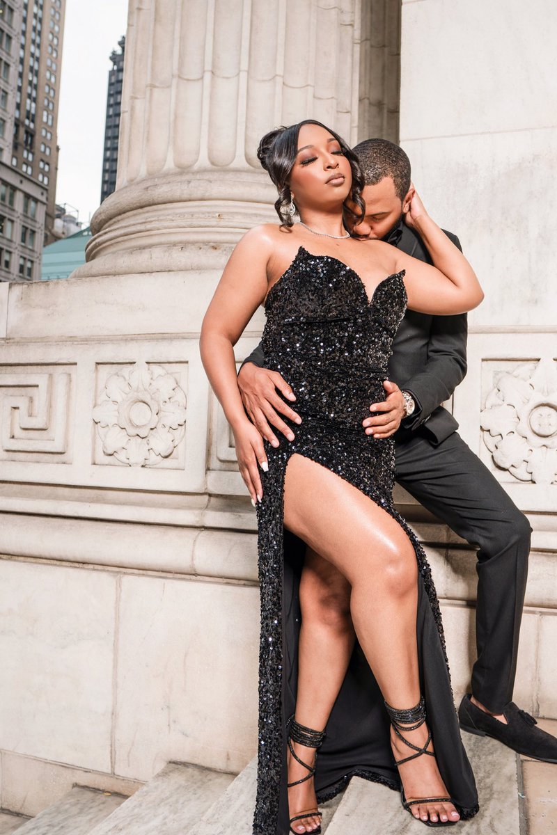 Payy_TRAYHomage's tweet image. This is power, this is pride
King and Queen, so divine
If love could kill it'll be a homicide
No describing, this thing we got
Ain't nothing like black love 😮‍💨🖤.
@KingKera 

#EngagementShoot