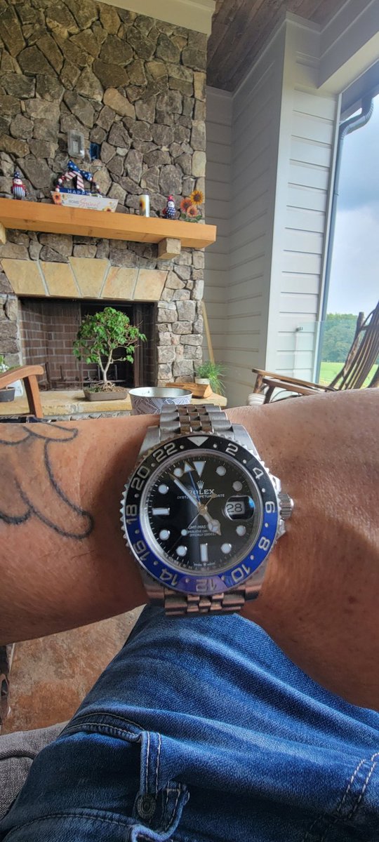 I constantly see other flex with cars or watches or whatever. I definitely have lost more money in NFT than made. Still have done well in life. Always love my Rolex.