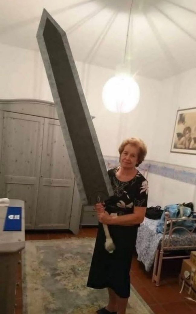 pov me despiertan de la siesta: