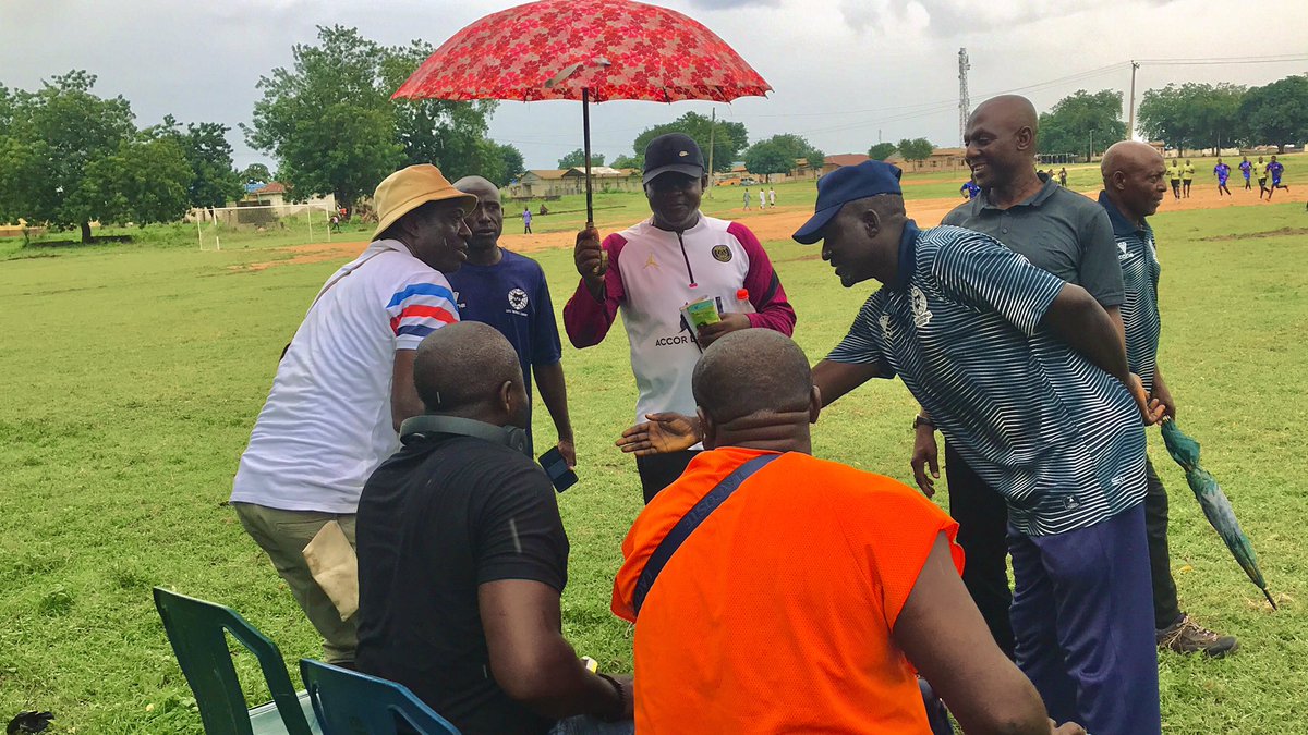 LapaiAcademy's tweet photo. Thursday 24th august a soccer scout grazed LFA at lapai for local talented young players .
The entire team participated. Four teams 
#football #viral #viralpost #fypシ゚viralシ #scouting https://t.co/EMRGS4wVUJ