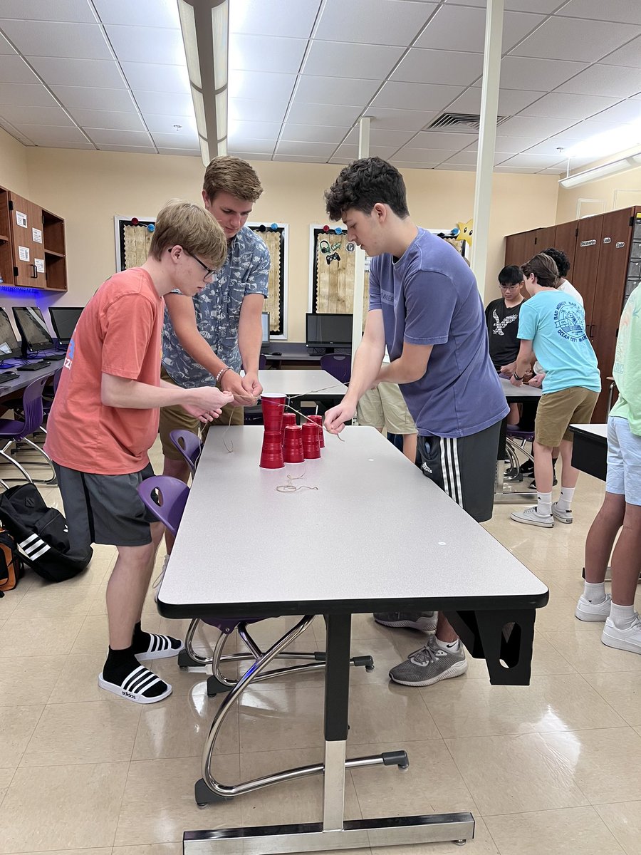 MelissaSchere10's tweet photo. It’s so good to be back! Collaboration and team building activities to start the year off. https://t.co/XnCAT73RVs