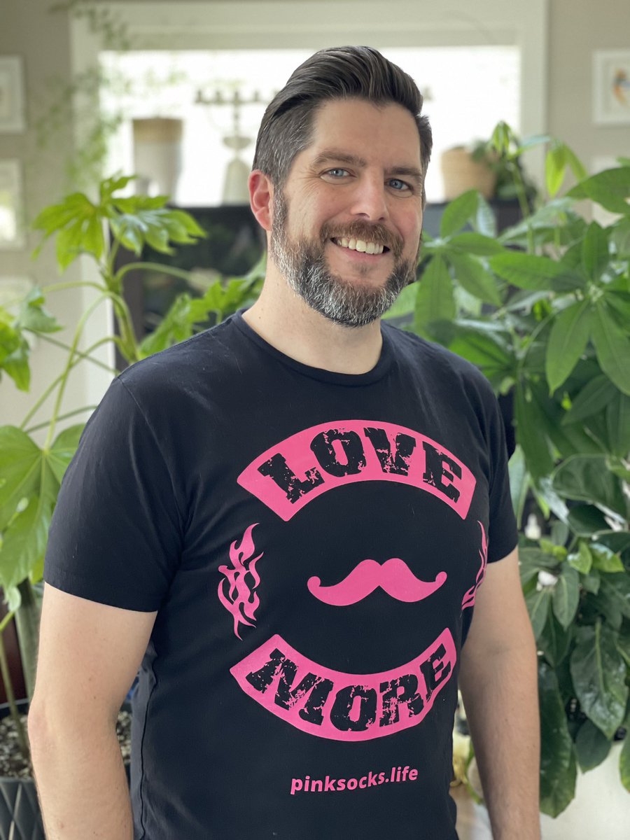 I’m going to #lovemore by listening, sharing space, and being present. Life is so much better when you stop and take the time to connect with others, if only for a few moments. #pinksocks 🚀💖✨