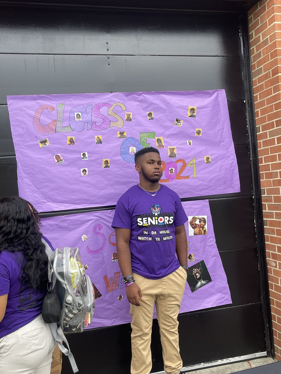 Tia Johnson (@apemjay) on Twitter photo Class of 2024 kicked off today with a block party and parade around the school. <a href="/FHSPats/">Friendly HS Patriots</a> Class of 2024 kicked off today with a block party and parade around the school. <a href="/FHSPats/">Friendly HS Patriots</a>