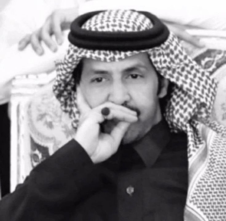 y10alsa3di's tweet photo. ياعنك ماحطيتهم درع وحزام 
واستغفر الله عن كلام طرالي

انا خلقت مع الرياجيل قدام
والفضل للمولى عزيز الجلالي

ماقصر نظر عيني على حد الاقدام
ولا استشير الا زحول الرجالي

و ادعس برجليني على روس الاقزام
و لي وطية تعتز منها الجبالي

تركي الميزاني https://t.co/sBeNxXNbyW