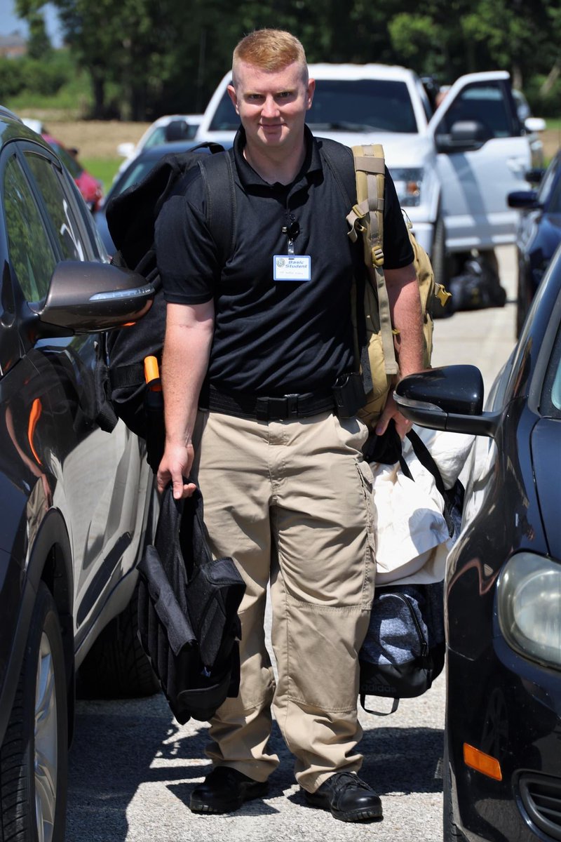 IndianaLawEnfo1's tweet image. Today is the first day of training for Basic Class 231.  They’ll be training Monday - Friday until December at the ILEA.  #ILEABasicClass231 #IndianaPolice #MoveInMonday #MotivationMonday #TrainingNeverStops #PlainfieldIndiana #FirstResponders