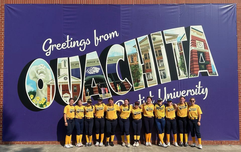 PhoebeSmyers's tweet photo. Had a great time at Henderson and Ouchita this past weekend. Thank you to all the coaches and girls who helped make it a great weekend! 
@OuachitaSB @ReddiesSB @FullCountjj @martinez3d @GoldDFWGraves @Trinity_Trojans https://t.co/oF5LGNib9M