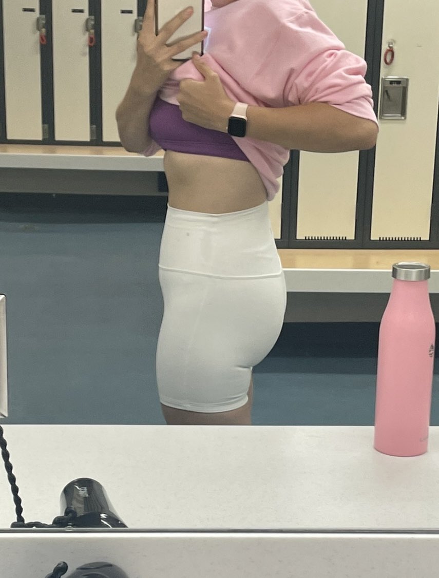 glossdiet's tweet photo. eat your protein, lift your weights. exactly a year apart https://t.co/igz0kyQ4BV
