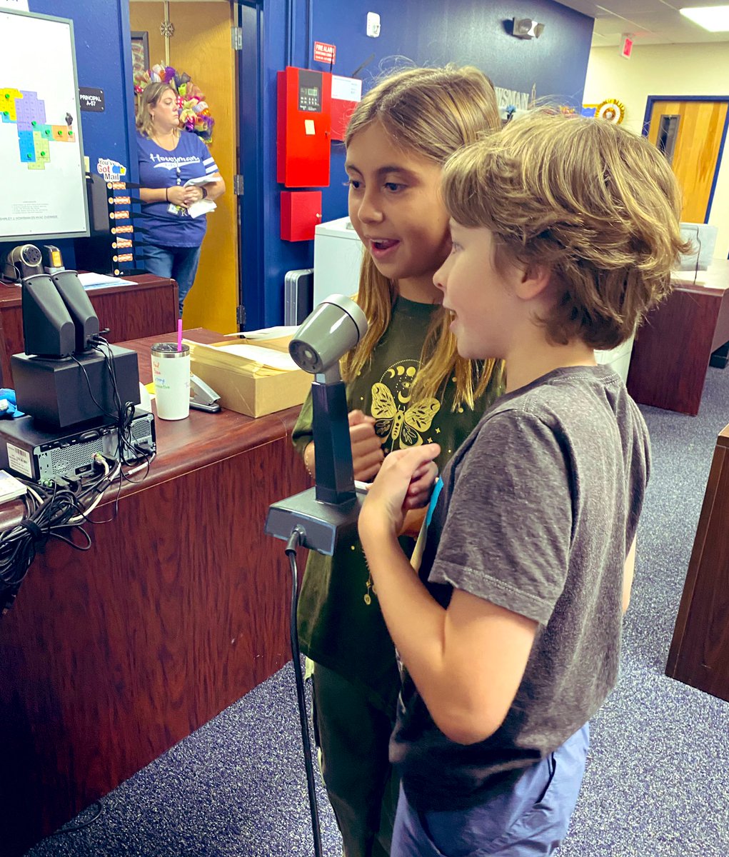 BiselvaOrtega's tweet photo. 1st day of school was a success! Our student leaders were ready to welcome everyone, anchors for morning announcements were prepared, and we had the fastest dismissal for day1️⃣. @NISDHowsman @IDismiss #TeamNorthside #BetterTogether https://t.co/Urk1dMBeA0