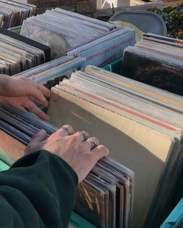 RealPerceJ's tweet photo. Just browsing! https://t.co/hzygZlX2pF