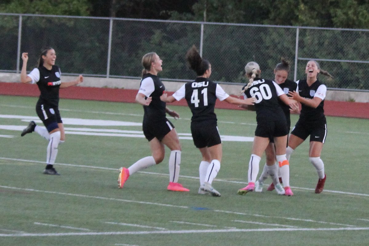 TayC60's tweet photo. 6 point weekend on the road for the @OSUsoccer OPDL U17G!!!! https://t.co/2sOdS7KvpB