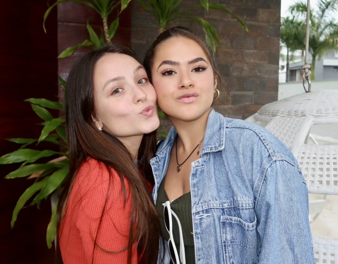 AS MAIORAIS! Maisa publica texto homenageando Larissa Manoela: “Nesses 18 anos de profissão, pude conhecer muitos lugares e pessoas especiais. Uma delas eu conheci ainda na infância e nossa amizade e admiração só aumenta com o passar do tempo. Larissa Manoela sou fã do seu…