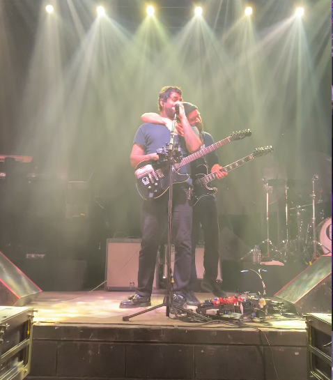 rutyway's tweet photo. Sobre ter amado muuuuito o show de Sábado em SJC @fresnorock @lucasfresno @guerrafresno 
e pensar que a uns anos era a gente na hocus e hoje LOTA o palácio ... <3  feliz de mais https://t.co/mPUC2IWab5