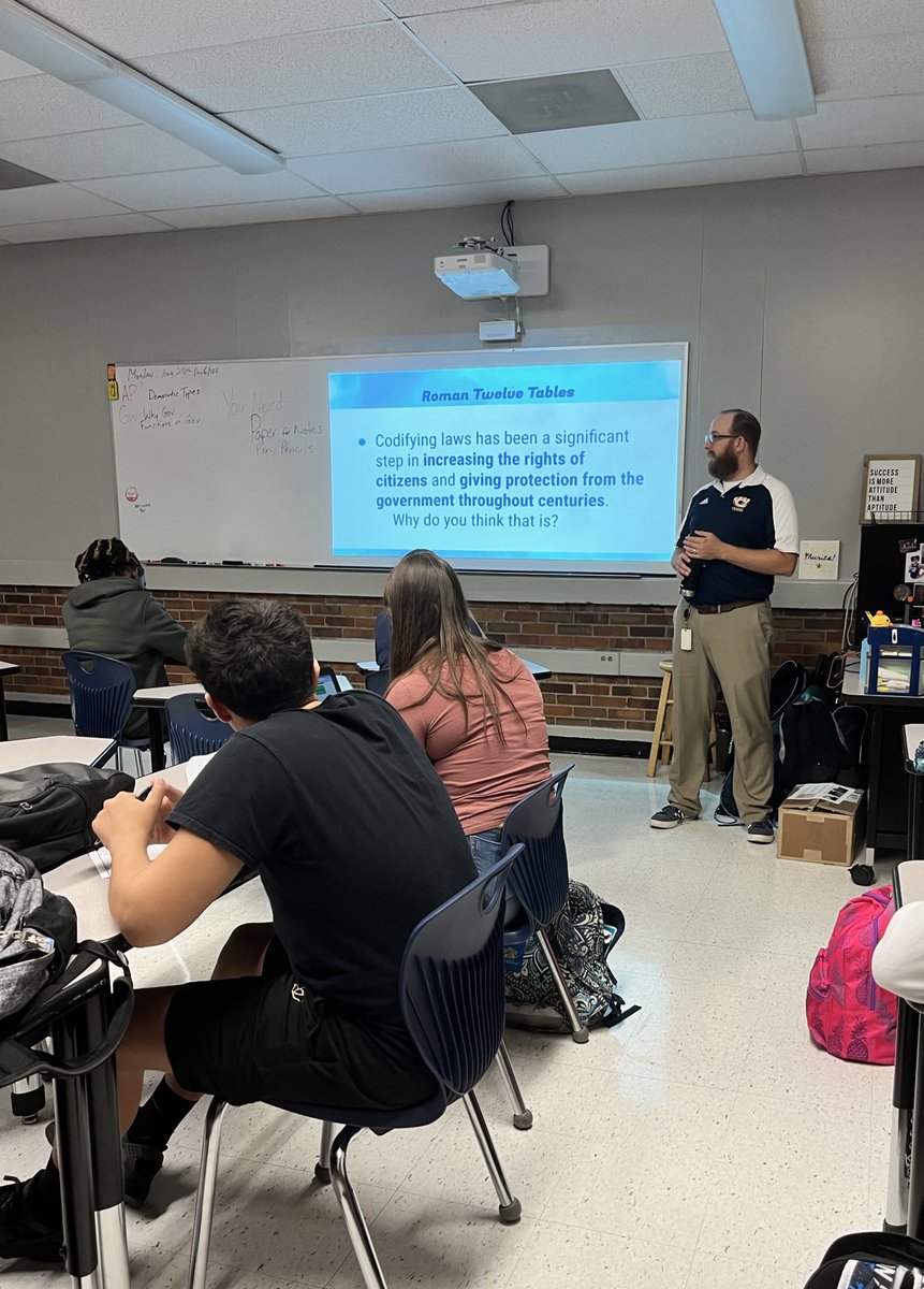 ISDSocStudies's tweet photo. It may only be the second week of school, but Social Studies instruction is well under way! Great things are happening in our classrooms. 🗺️📚 https://t.co/srgRxA67zE