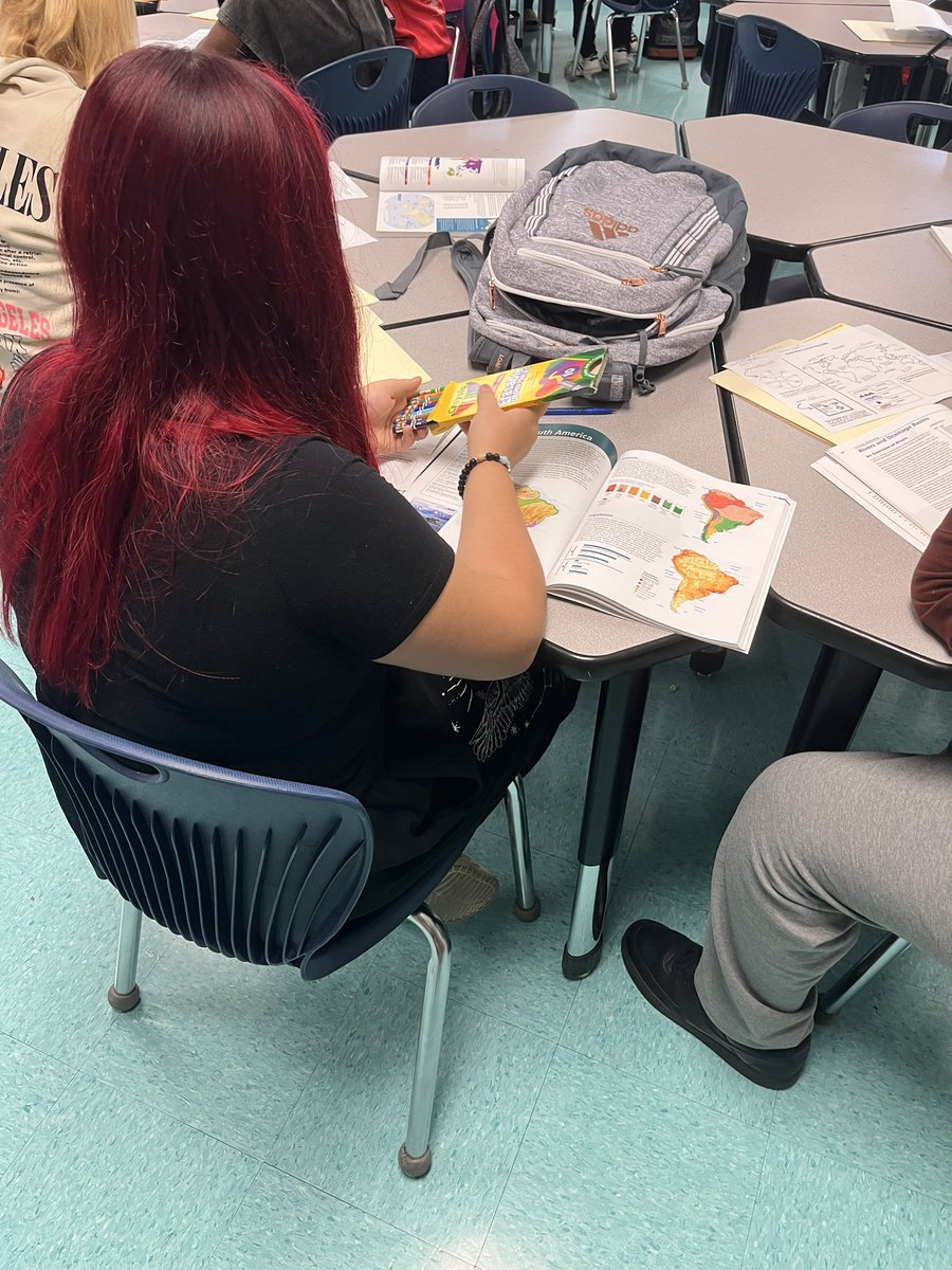 ISDSocStudies's tweet photo. It may only be the second week of school, but Social Studies instruction is well under way! Great things are happening in our classrooms. 🗺️📚 https://t.co/srgRxA67zE