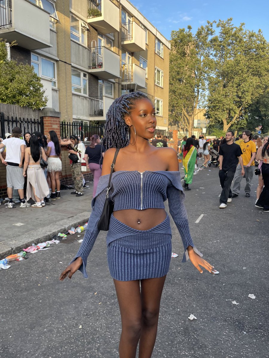 sharloola's tweet image. ☀️☀️