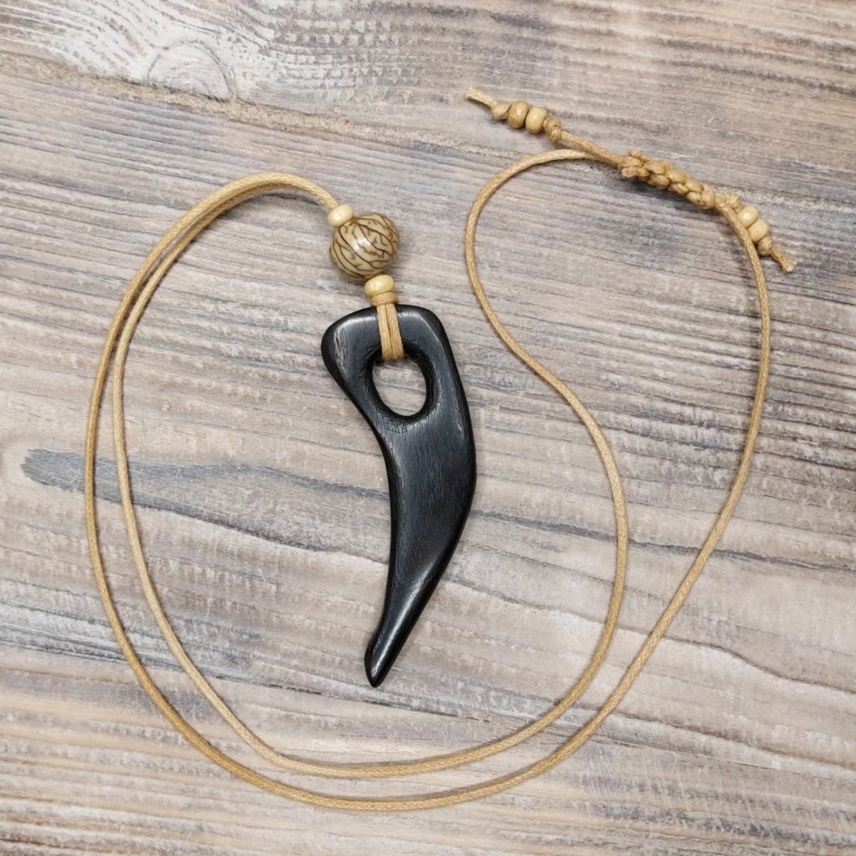 organic design handmade recycled wood and bodhi bead vegan necklace on cotton thread in a  boho hippy style, now on @etsy 

 etsy.com/listing/153965…

#handmade #recycled  #vegan #ecofriendly #necklace #jewelry  #smallbusinessuk #etsyuk #etsyshop #etsyseller  #boho #hippie