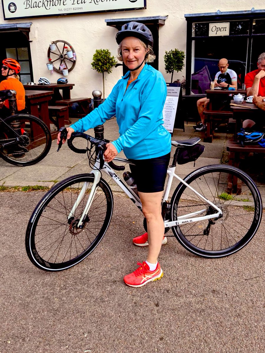 nicoladowling20's tweet photo. Cycled 🚴‍♀️ to the tea rooms  - 20 miles. then enjoyed the afternoon pottering in the garden 😀 that was enough for today. #WeActiveChallenge #BHActive #NursesActive @Triciahandley https://t.co/kbzMxdStJq