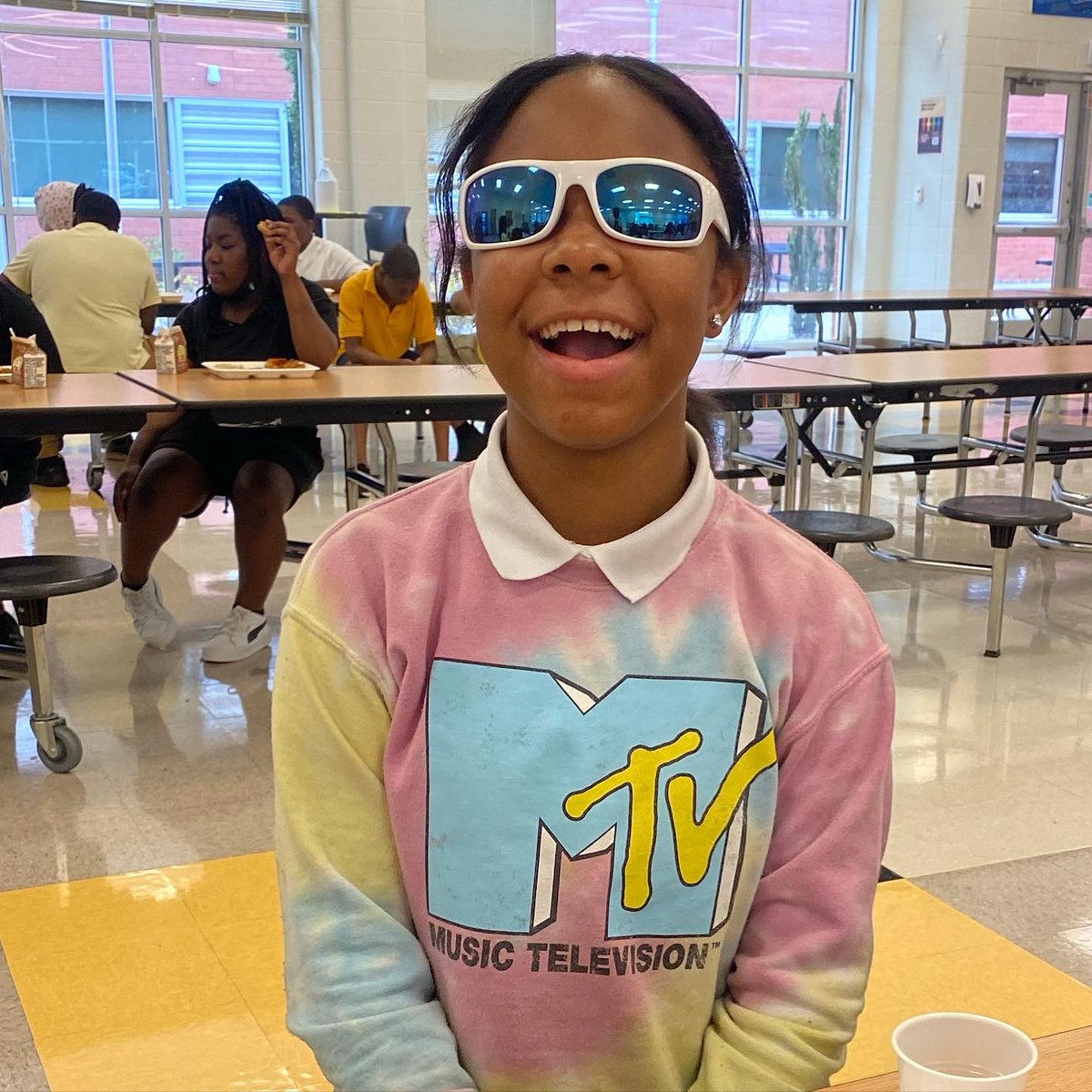 Today we kick off Back to School Spirit Week with - Sunglass Day - these GoldenBears are too cool for school with their sunglasses.. #sylvanhills #spiritweek  #good2great