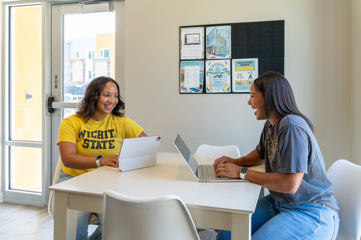 SeventeenthWsu's tweet photo. Convenience, luxury amenities, and seamless living. 🤩

Work from the comfort of your home with FREE high-speed Wi-Fi at Seventeenth.

Visit our website for a full list of amenities: https://t.co/0xsABzdtzI

#17StepsToWSU https://t.co/BpIrgBsZK5