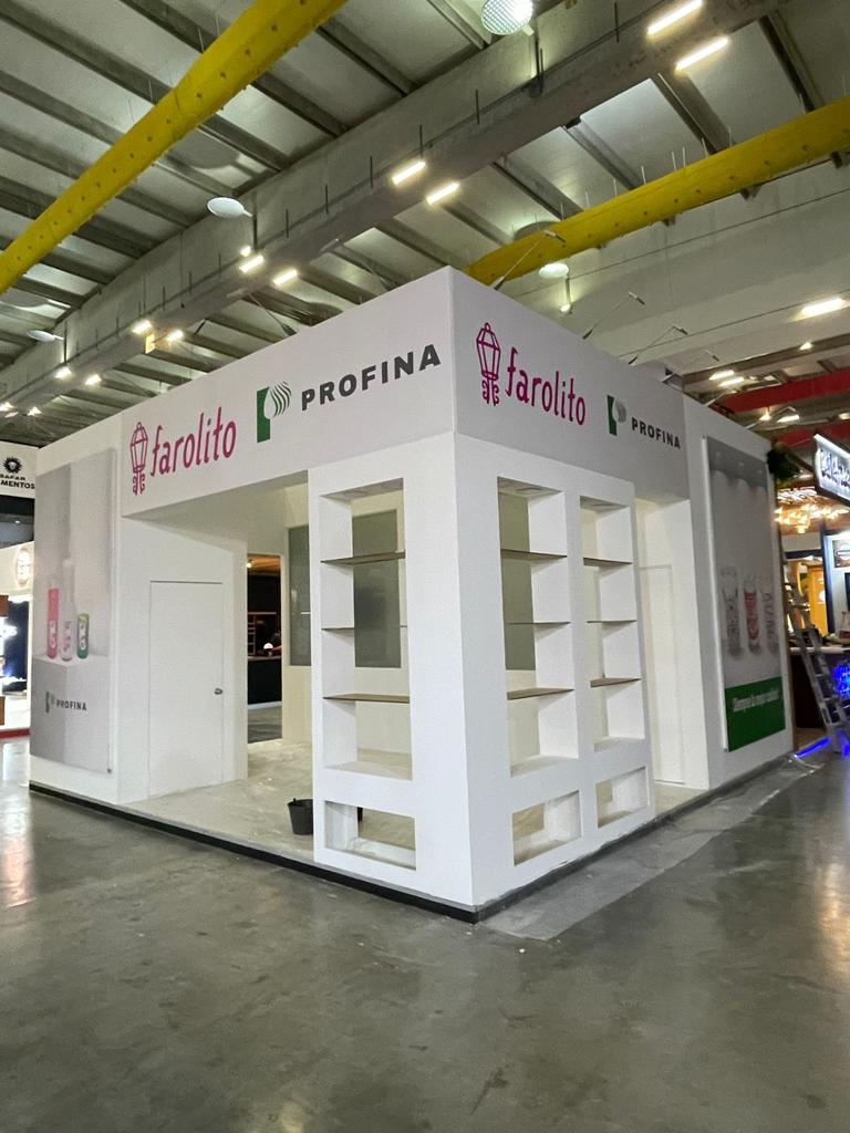CronistarMx's tweet photo. Hoy nos encontramos trabajando desde el #CentroExpositorPuebla con nuestro cliente #Profina ¡Ya casi estamos listos para arrancar con la Expo ANAM Puebla 2023! https://t.co/2YyUFsWd18
