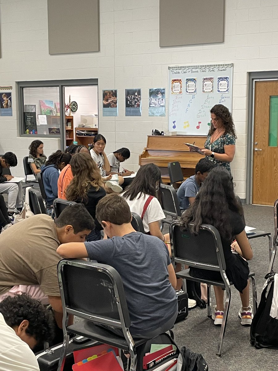 wcmsAPpeoples's tweet photo. Loved hearing and seeing our IMPS back in the building today!! Happy 1st day y’all💞 #wcmsmakeithappen2023 #wcmsheartwork https://t.co/Rpx9SGJof9