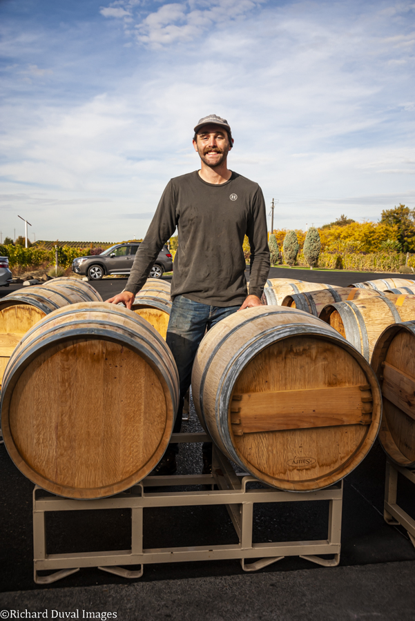 WWValleyWine's tweet photo. 🍇🍷 Harvest Season Beckons! 🍁 Join us this fall and experience the enchantment of the Walla Walla Valley as autumn paints its vibrant hues across the region and winemaking is at the forefront of the season. 
#WallaWallaWine https://t.co/KlPo15dcA1