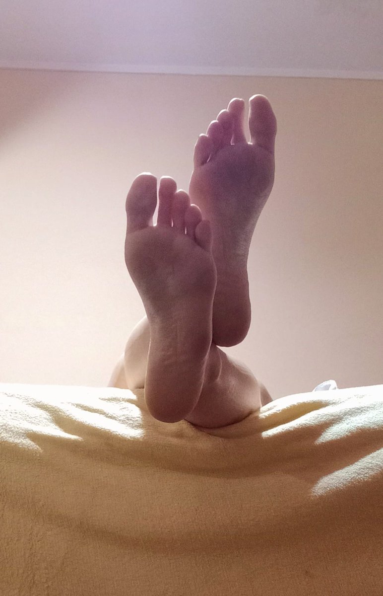 naticaceres933's tweet photo. #PiesBonitos #pies #feetcontent https://t.co/wSx2VXlH5Z