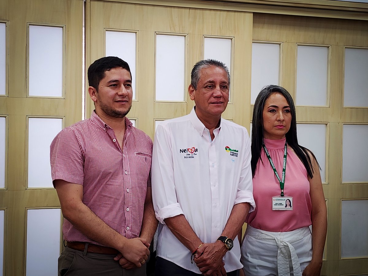 𝗡𝗨𝗘𝗩𝗔 𝗟𝗜́𝗡𝗘𝗔 𝗗𝗘 𝗖𝗥𝗘́𝗗𝗜𝗧𝗢 ❞𝗙𝗢𝗥𝗧𝗔𝗟𝗘𝗖𝗘 𝗧𝗨 𝗡𝗘𝗚𝗢𝗖𝗜𝗢, 𝗥𝗘𝗔𝗖𝗧𝗜́𝗩𝗔𝗧𝗘❞
En una alianza estratégica, la alcaldía de Neiva, INFIHUILA y UTRAHUILCA firmaron un convenio para lanzar la línea de crédito "Fortalece Tu Negocio Reactívate". 🧵