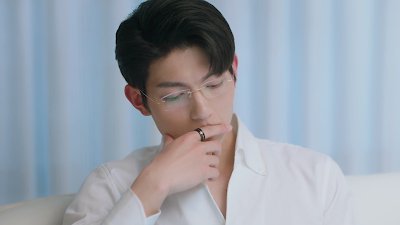 phoebebuffay06's tweet image. #mylethalman #fanzhixin
the aura and the karizma that this man have is not a joke yaaaa he is so good 😎💫
the ring and the glasses..... 🤯