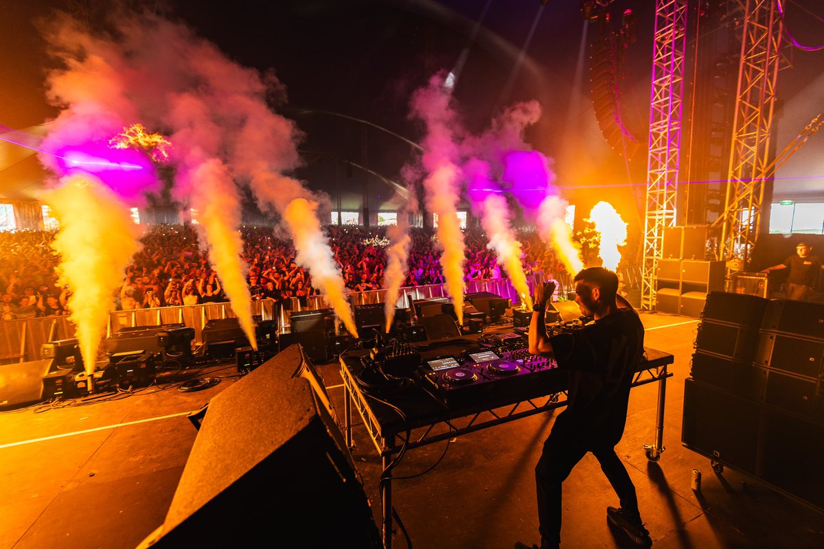 darrenstylesuk's tweet photo. Creamfields 2023… that was MEGA 🔥 https://t.co/ybTd6cUnVy