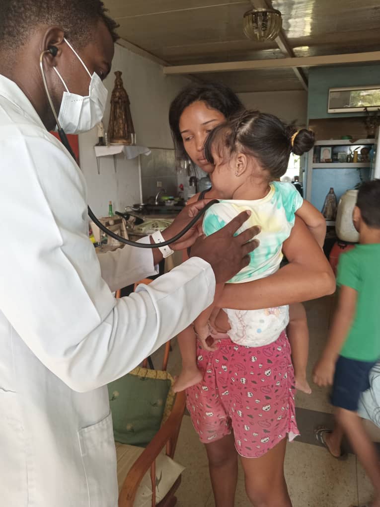 Los colaboradores cubanos de la salud bastión de la revolución cubana,.#CubaPorLaVida <a href="/CatGuaicaipuro1/">Cat Guaicaipuro1</a> <a href="/Cdi_gilberto/">CDI Gilberto Rodríguez</a> @Eam12V <a href="/MaylenSelles/">Maylen Garcia Selles</a> <a href="/Yoandi52401825/">Yoandi</a>