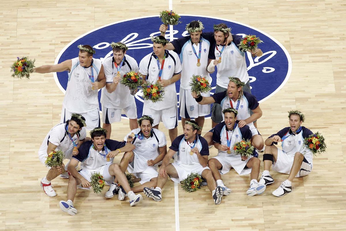 🇦🇷19 años de este día inolvidable! El año que viene se festeja, mucho! 🥇
🇺🇲19 years from our gold medal. Unforgettable moment. 🥇