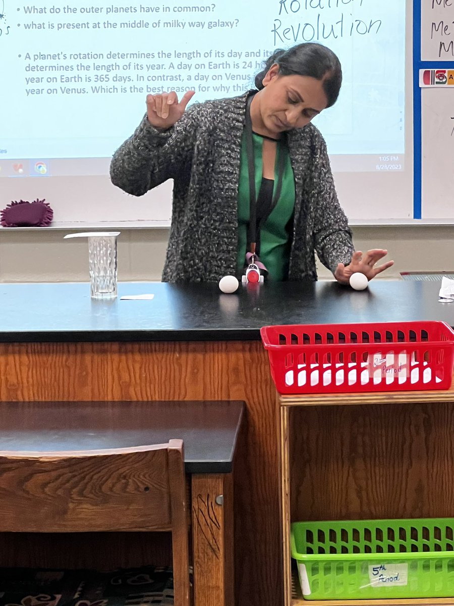 AAMrFlowers's tweet image. Today Our fantastic 6th grade Science teacher Ms. A did an excellent job teaching about Inertia and Gravitational pull. #collab2class @PAujla23. @YvetteChristi16 @amanda_hanie @istaypersistent @SMSMathTeacher