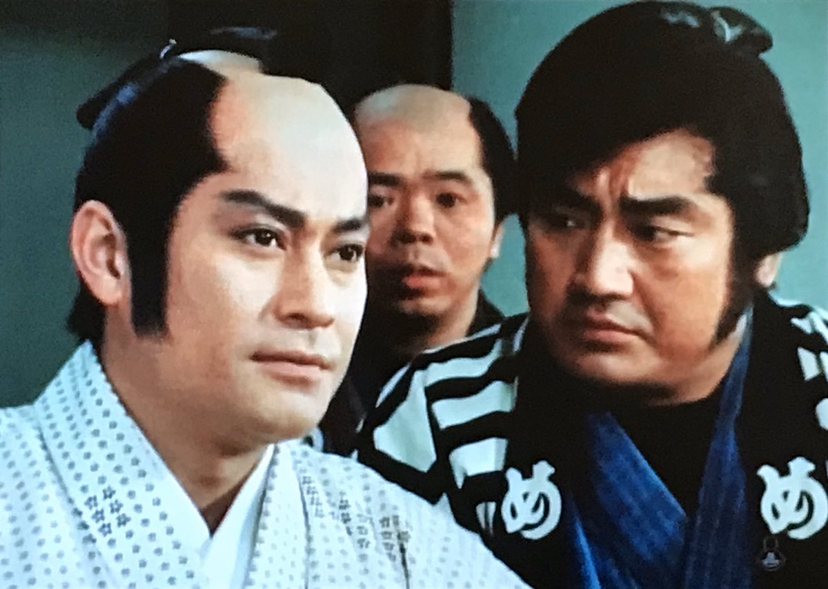 龍虎 相撲
