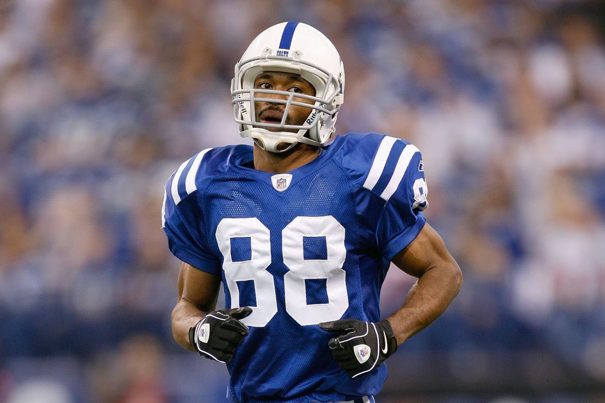 Happy birthday to #Colts Hall of fame WR Marvin Harrison 👏 - 8x Pro Bowler - 3x All-Pro - 1x SB Champion - HOF All 2000s team - 190 games - 1102 receptions - 14,580 receiving yards - 128 touchdowns - 756 first downs - 13.2 yards per reception - 8 consecutive 1000 yard…