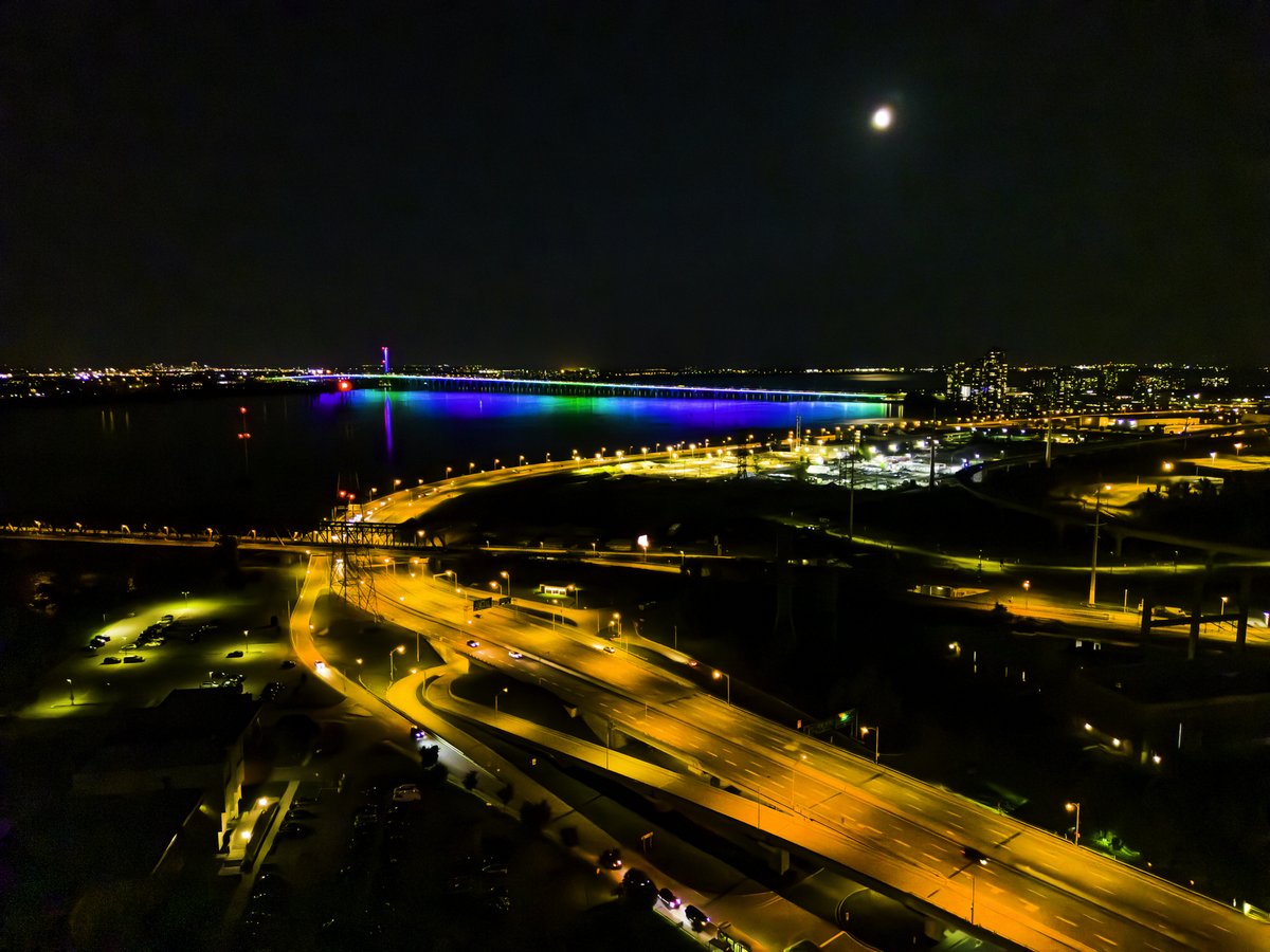 So I went out with my drone and well I did some stuff #dronephotography  #drones  #sunsets  #Montreal  #fleuvestlaurent #cityscape  #waterfront #champlainbridge