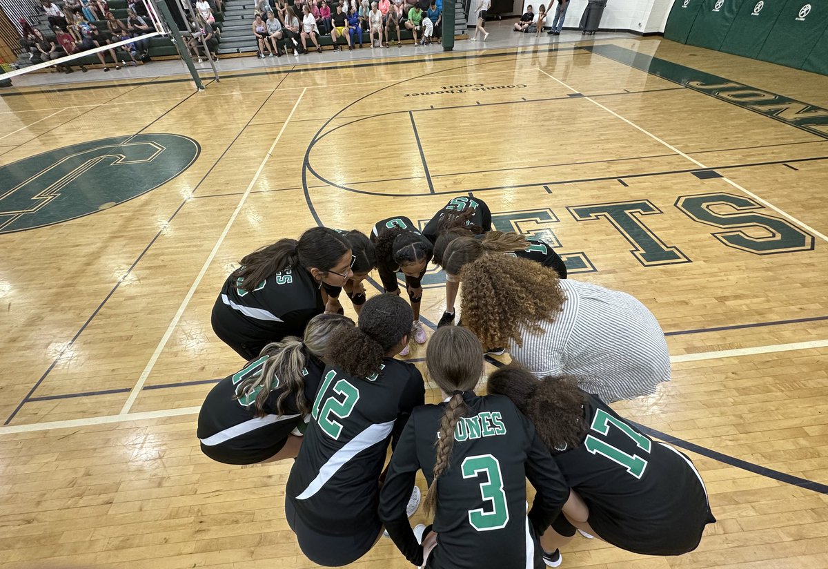 Lady Jets take the first set against the Tichenor Trojans