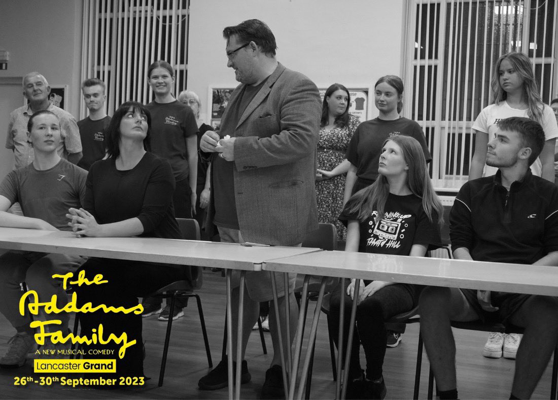Mcmbe_Warblrs's tweet photo. Join Gomez, Morticia &amp; the rest of ‘The Addams Family’ for a comical ‘feast’ this September, when one important family dinner could change everything. 🍷🦇#TheAddamsFamily - A New Comedy Musical 
📆 26th - 30th September 2023
📍 Lancaster Grand Theatre
📷 Ell Dorr https://t.co/L0E8BBNjm5