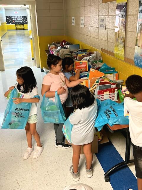 Central_ElemE4E's tweet photo. Oh yea, we're still excited about all things literacy over here! Our 1st graders are excited to shop for books to build their at-home libraries! 📚❤️ https://t.co/CMlpL5RcqP