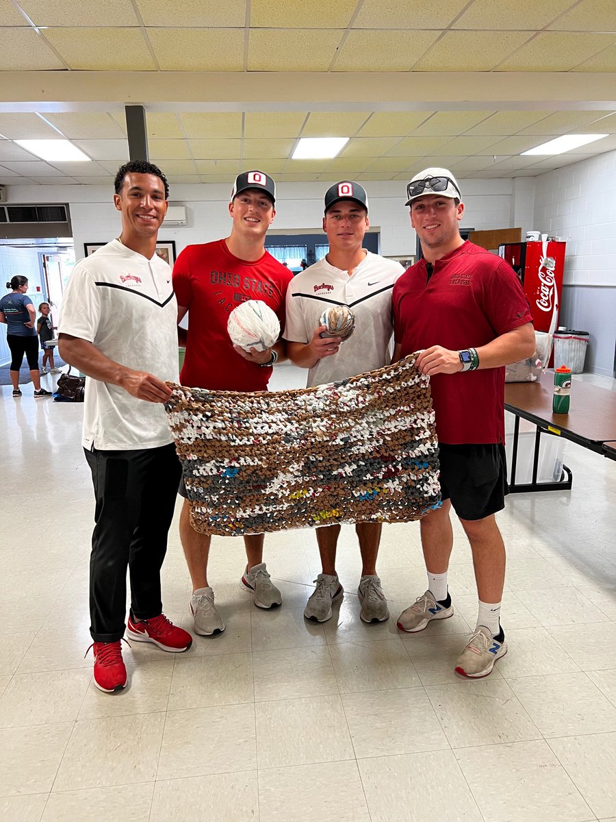 elifisher23's tweet photo. Shout out to @cohesionohio for giving me the opportunity to work alongside Seeds of Caring families. This was a great experience that allowed me to learn about food insecurity within our community. Grateful to be able to give back. #SeedsOfCaring #giveback #CohesionOhio https://t.co/2CfBYfdVGg