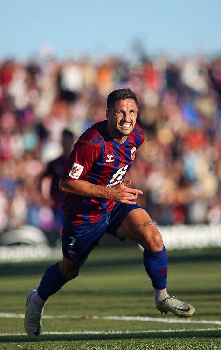 🥳 Ahora que los asientos tienen respaldo no nos dejan disfrutarlos porque nos tienen de pie saltando de alegría 😍