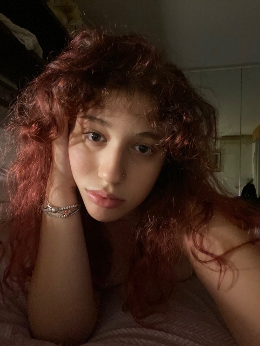 sof__ii's tweet image. scusate i capelli sto studiando da 1 settimana