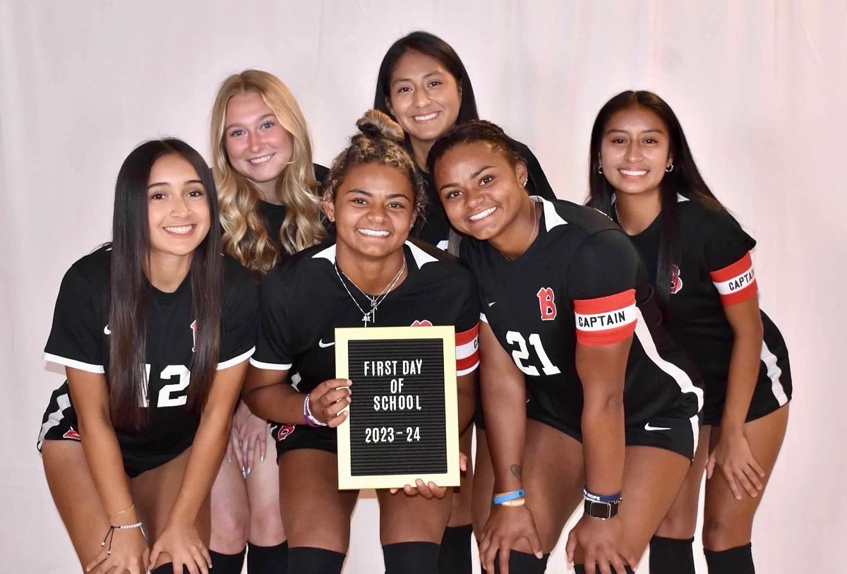 Happy First Day of School, Eagles 🦅📚

We are wishing the entirety of the Benedictine community a happy, successful, safe, and prosperous school year! Let’s get after our studies 🎉