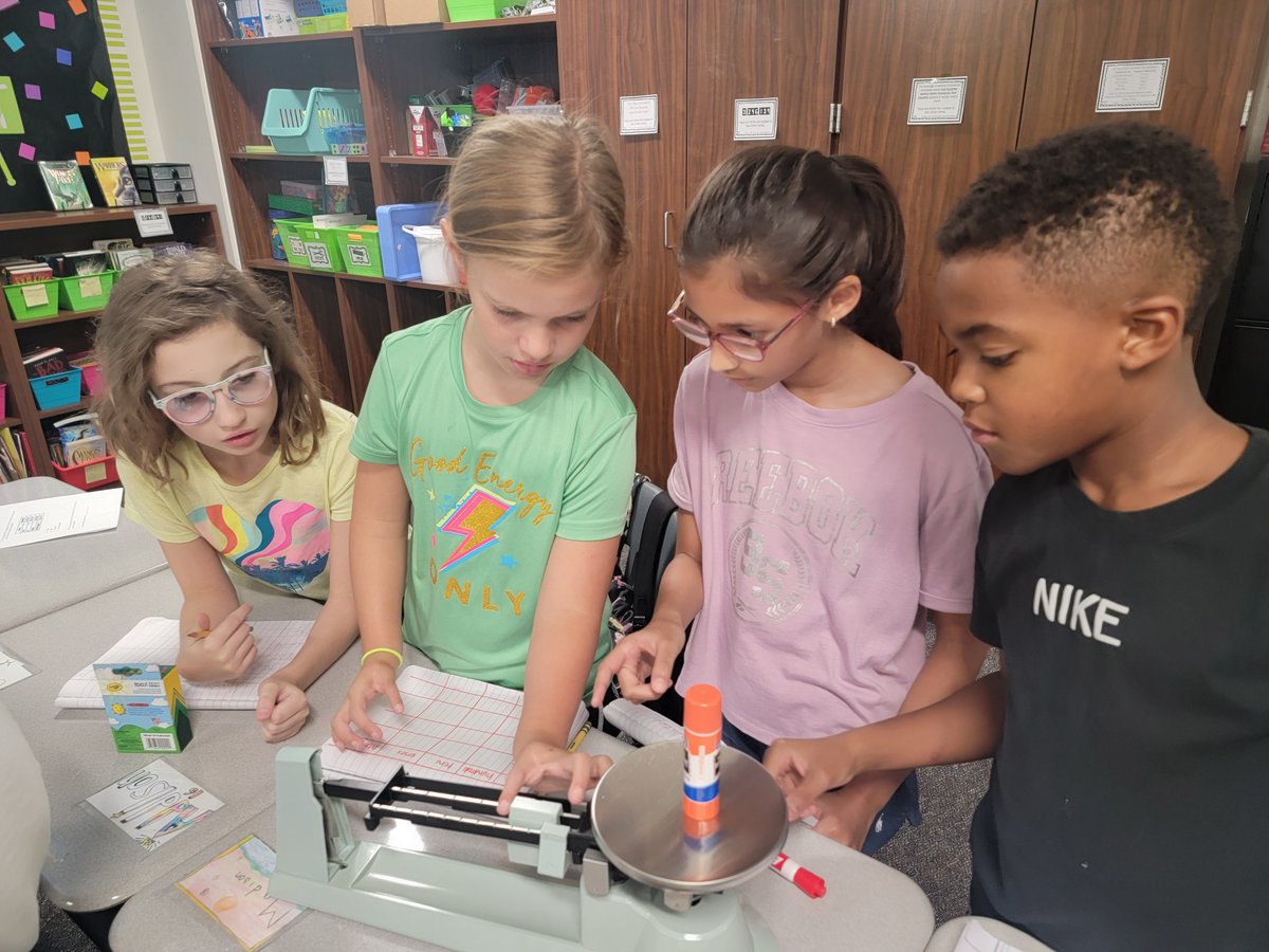 Mrs_JSexton's tweet image. Finding the mass of objects using a triple beam balance.

@DLE_Lions 

#livelaughloveleonetti
#justgoodteaching
#hearourroar