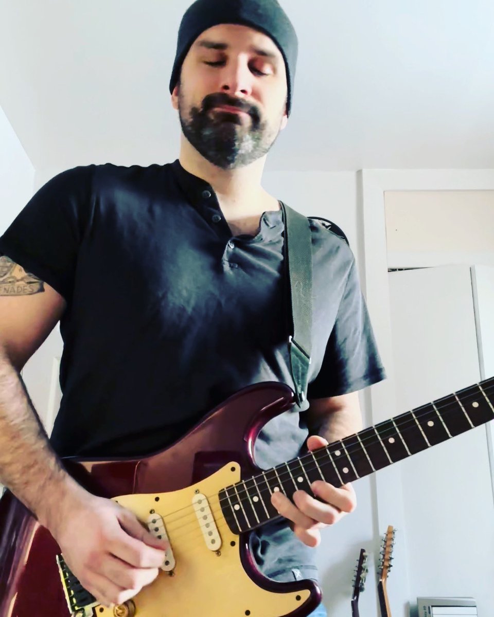 matt_cory_music's tweet photo. 🔥Shares Appreciated!🔥

If anyone is interested or in taking guitar lessons, I’d be happy to help! 🎸

I’ve been teaching for over a decade &amp; have helped out over 150 students over the years with anything from beginner to more advanced classes😃

Pm me for details!

#bdnmb https://t.co/ewhWFXMhPi