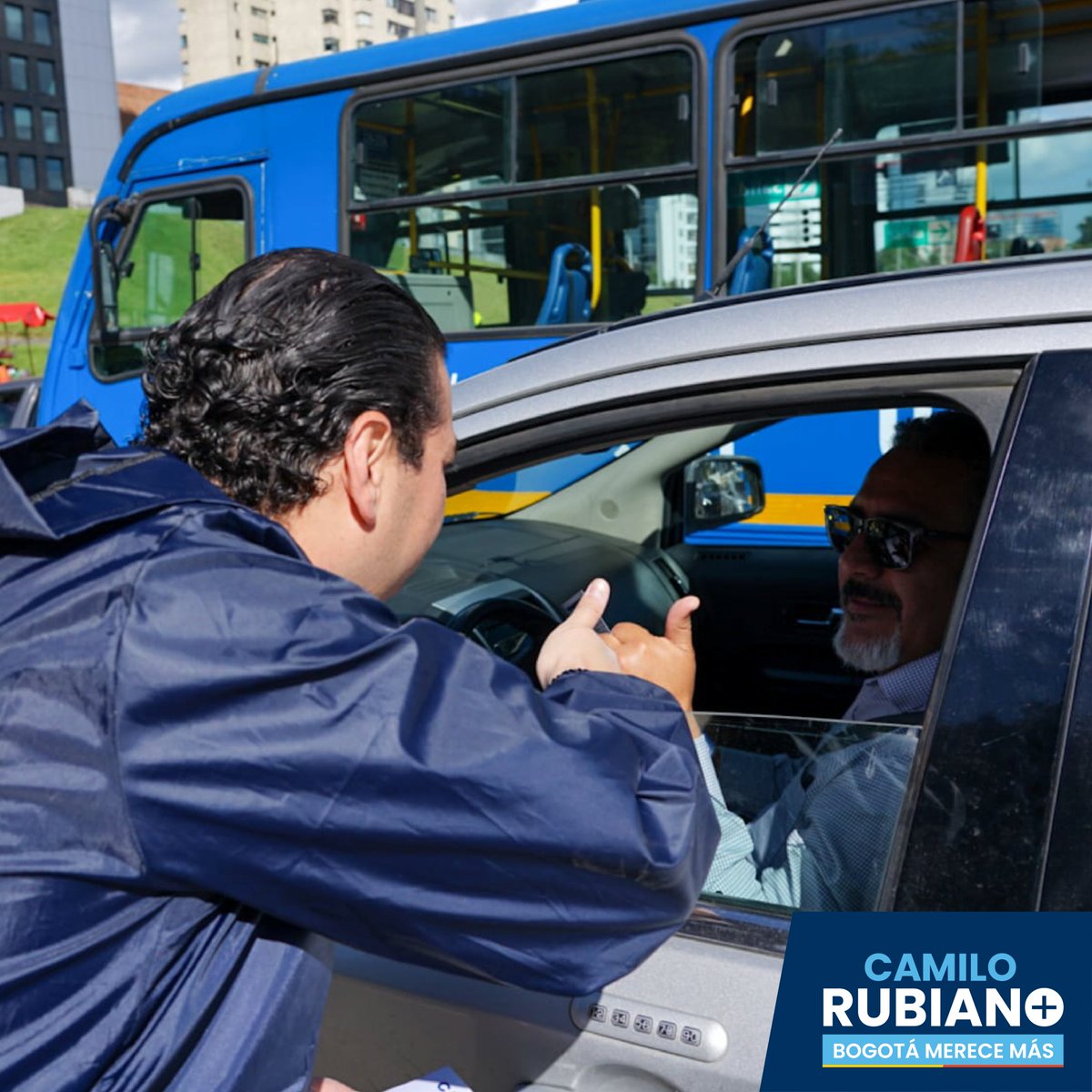 camilorubianobe's tweet photo. 💪🏙️Iniciamos la semana con toda la energía, donde seguiremos caminando, escuchando y hablando con ustedes porque #BogotaMereceMás1️⃣5️⃣💙#CD15 #AlConcejo #VOTACentroDemocratico